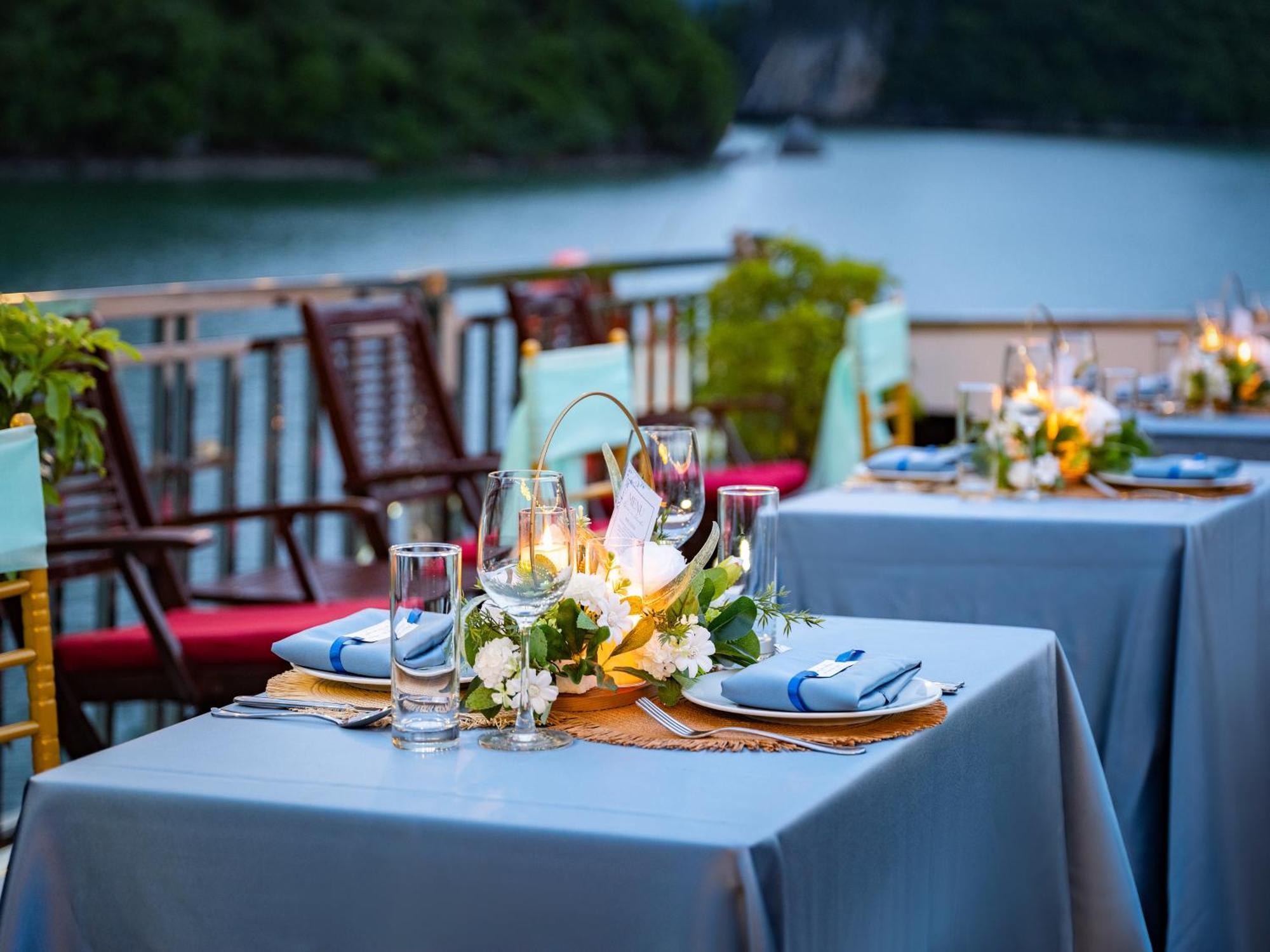 Hera Classic Boutique Cruise Ха Лонг Екстериор снимка