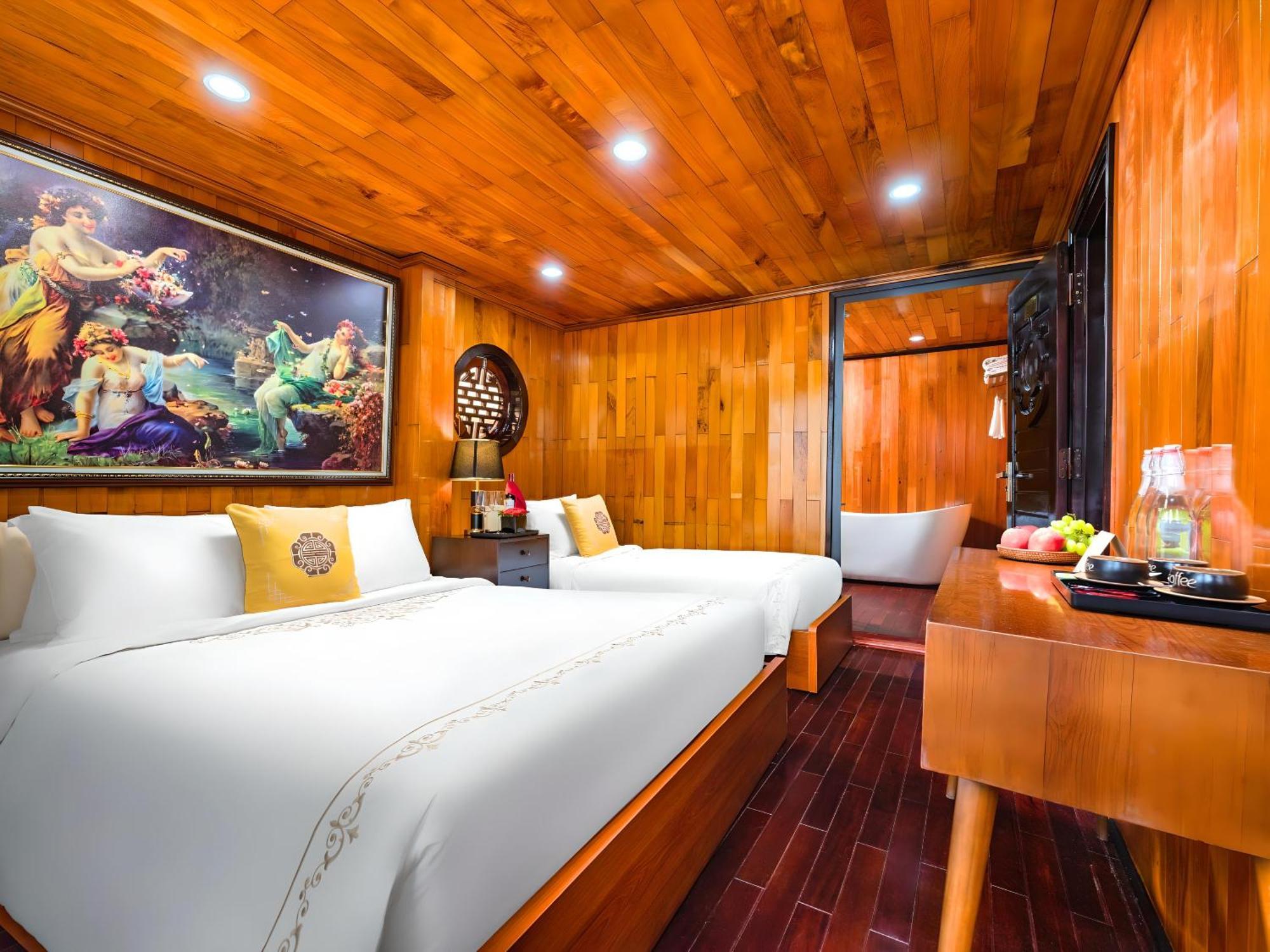 Hera Classic Boutique Cruise Ха Лонг Екстериор снимка
